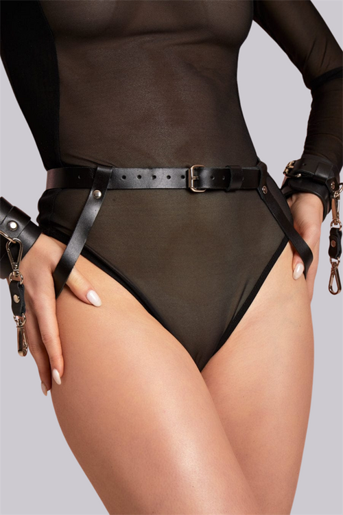 Arias Closet Arkadan ve Önden Bağlanabilir Siyah Deri Bilekli Fantezi Harness - Görsel 2