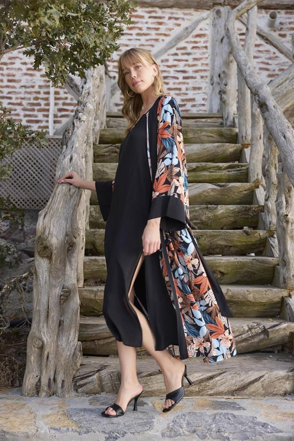 Arias Closet Çiçek ve Yaprak Desenli Dantelli ve Dekolteli Sabahlık Takımı - Görsel 9
