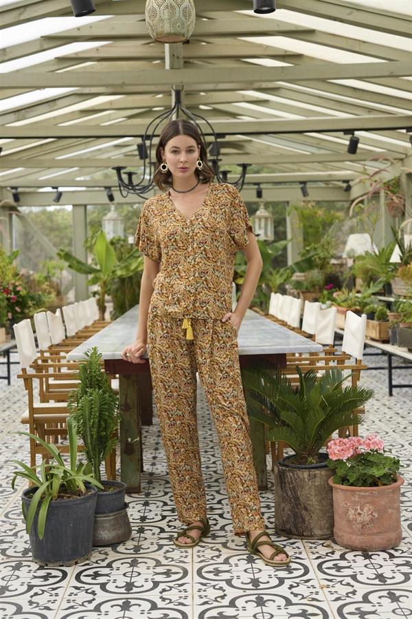 Arias Closet Çiçek ve Yaprak Desenli Önü Düğmeli Alt Üst Takım - Görsel 1