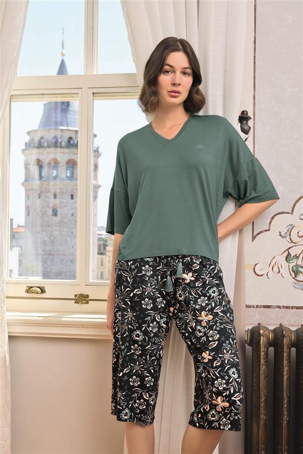Arias Closet Çiçek ve Yaprak Desenli V Yaka Büyük Beden Kapri Takımı - Görsel 4