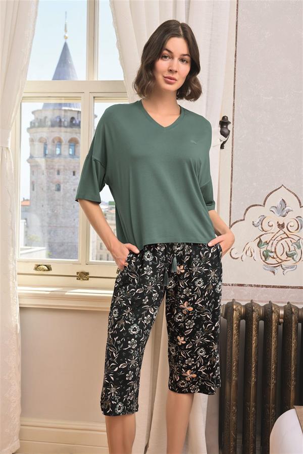 Arias Closet Çiçek ve Yaprak Desenli V Yaka Büyük Beden Kapri Takımı - Görsel 5