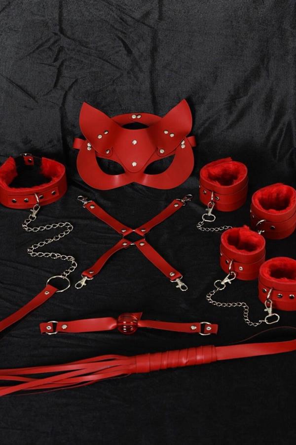 Arias Closet Kırmızı İçi Tüylü Maske,Kol,Bacak,Ağız Topu,Kırbaç,Tasma Harness Set - Görsel 1