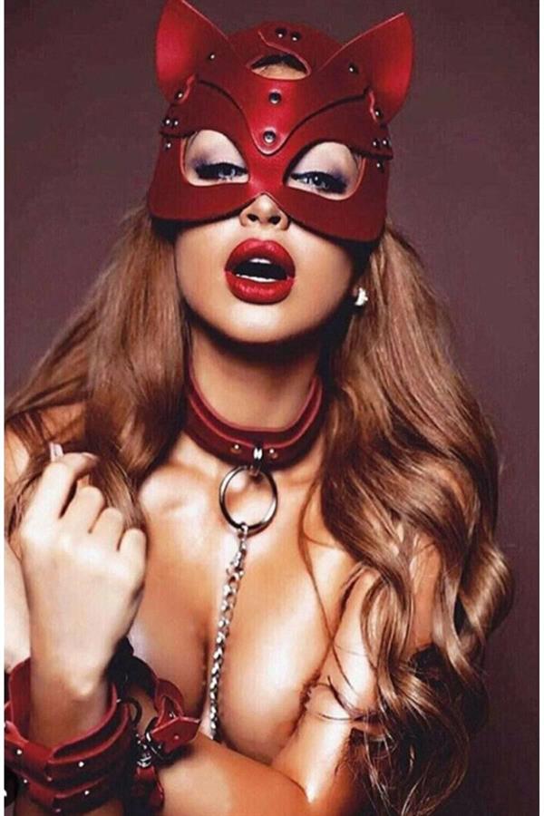 Kırmızı Maske Tasma Ve Bacak Kelepce Sexy Set - Görsel 2