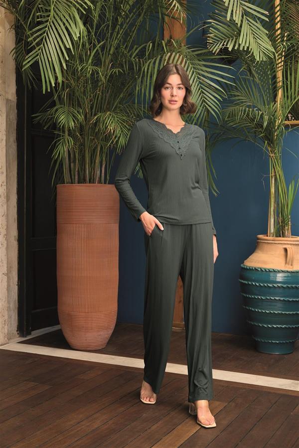 Arias Closet Uzun Kollu Önü Düğmeli V Yaka Pijama Takımı - Görsel 4