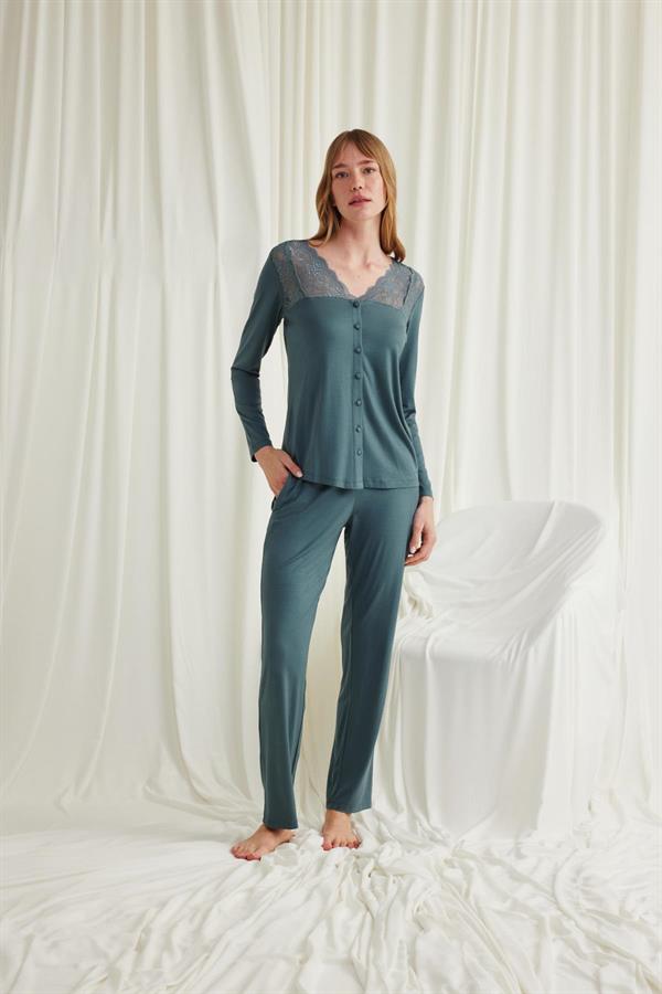 Arias Closet Yakası Omzu ve Paçası Dantelli Boydan Düğmeli Pijama Takımı - Görsel 1