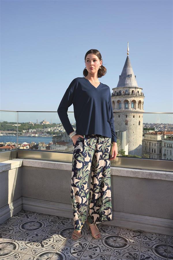 Arias Closet Yaprak Desenli Uzun Kollu V Yaka Pijama Takımı - Görsel 4