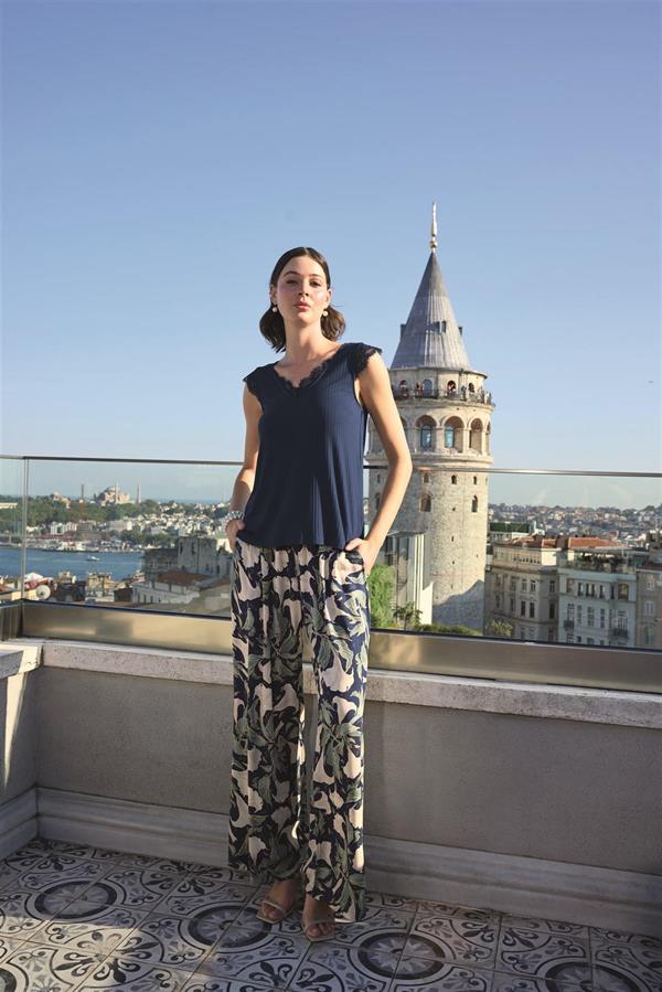 Arias Closet Yaprak Desenli ve Dantelli 3'lü Pijama Takımı - Görsel 4