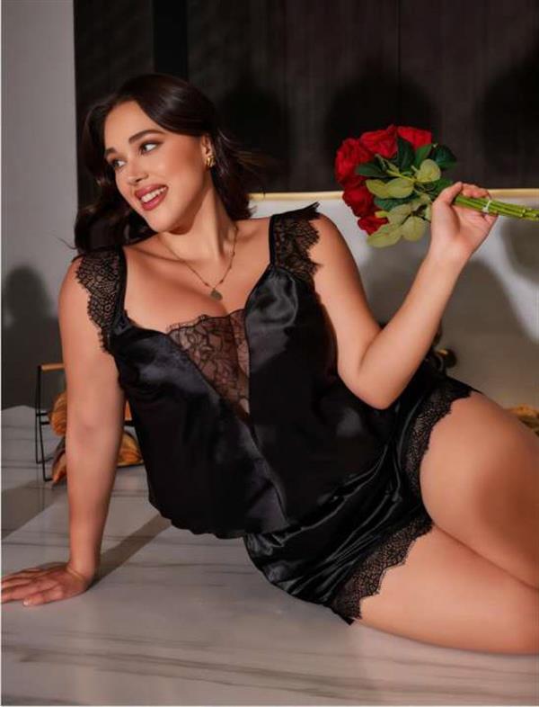 Arias Closet Büyük Beden Siyah Omuz Dantel İşlemeli Saten Şortlu Takım - Görsel 1