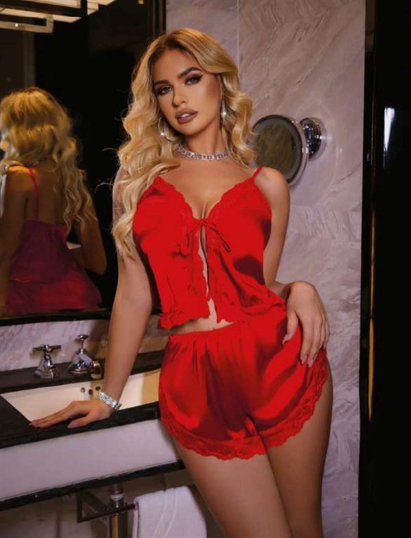 Arias Closet Kırmızı İnce Askılı Dantel İşlemeli Dekolteli Saten Şortlu Takım - Görsel 1