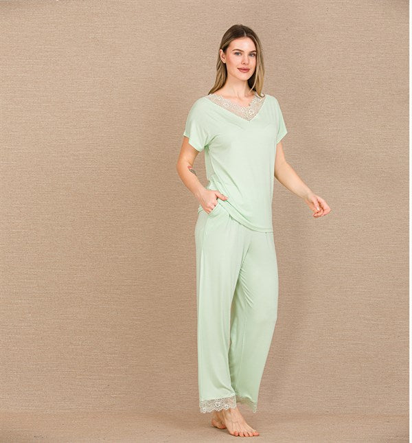 Arias Closet Viskon Şık Tasarım Dantel İşlemeli Açık Yeşil Kısa Kol Pijama Takımı - Görsel 2